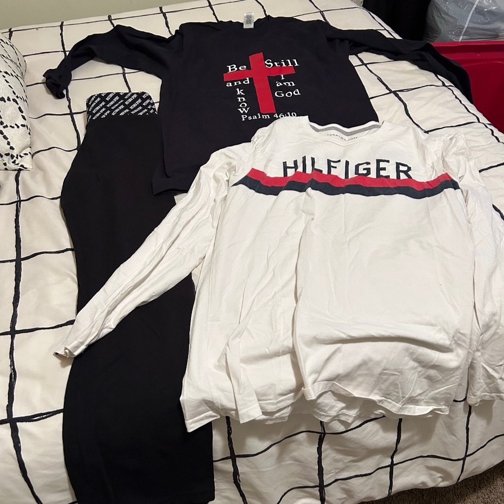 Leggings and sweatshirts